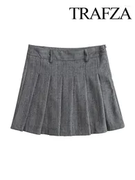 Skirts TRAFZA Spring Women Fashion Pleated Trend A Line Tight Short Skirt Woman Sexy Party Club Sweet Female Mini