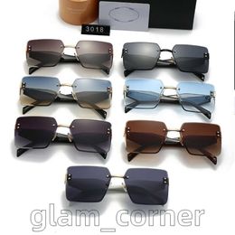 Designer Sunglasses Polarised Square Eyewear Accessories Travel Stylish Frames Fashion Read