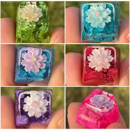 Keyboards 1pcs Handmade Personalized Design Nature Flower Keycaps Artisan Resin material DIY Gamer Mechanical Backlit Keyboard RGB Keycap YQ240123