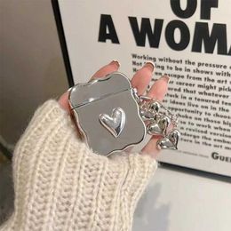 Cell Phone Cases Luxury Electroplated Silver Heart Earphone Box for Apple Airpods Pro 2 Case for AirPods 1 2 3 Cover Simple Love Keychain