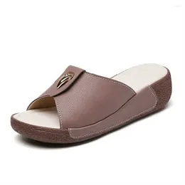 Slippers Sumer Platform White Shoes For Girls Women's Non-slip Slipper Flat Sandal Woman Sneakers Sport Fashion Trainers