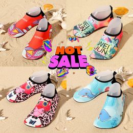 Swimming 2024 Men Shoes Women Beach Water Sport Socks Barefoot Mens Womens Sneaker Yoga Fiess Dance Swim Surfing Diving Snorkeling Shoe GAI 151 s s