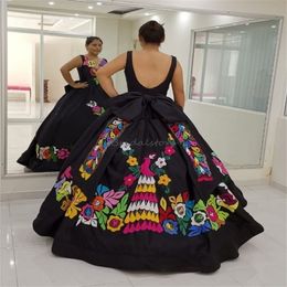 Gorgeous Mexican Quinceanera Dresses With Colorful Embroidery Fifteen Birthday Dress Vestido De Xv Debutante Backless Gothic Robe De Mariage Sweet 16 Party Dress