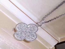 Fourleaf clover sweater chain women039s S925 microencrusted diamond long necklace flower pendant accessories Luxurys Designer4492812