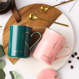 Mugs Creative Cup Personality Ceramic Couple To Love Mug With Hand Salute Set