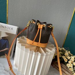 16 cm Designer mini Bucket Bags Shoulder Cross Body Handbag Shopping Basket Canvas Real Leather Casual Fashion women purse wallet