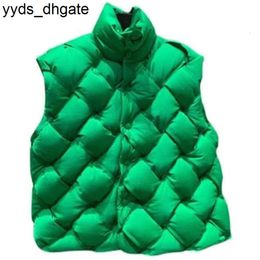 Botteg Venetas Mens Designer Vest Cardigan Coat Green Hand-knitted Sleeveless Down Jacket Men Women Fashion Light Luxury Stand-up Collar Sweatshirt Usa 0974 HLVP