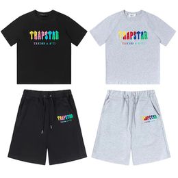 Trapstar Erkek Şort ve Tişört Set Trailtsits Çiftler Havlu Nakış Mektubu Seti Seti Kadın Mürettebat Boyun Tuzağı Yıldız Sweatshirt Takımlar