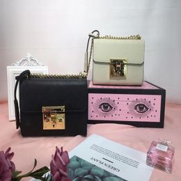 High-grade brand-name handbag 3D effect printing and perfect quality 2019 new lady shoulder bag 2028