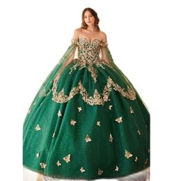 Emerald Green Lace Applique Quinceanera klänningar från axeln Tier Ball Gown Sweet 15 Dress Glitter Sequin Vestidos de 16 Anos 326