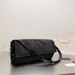 postman bag invites nylon Single Shoulder Messenger Bags parachute cloth fashion commuter backpack for men and women Designer Hand243N