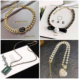 Pendant Necklaces Designer Choker New Women Gift Necklace Wedding Party Gift Long Chain New Luxury Jewelry Spring Pearl Love Long Chain High Sense Jewelry Wholesale