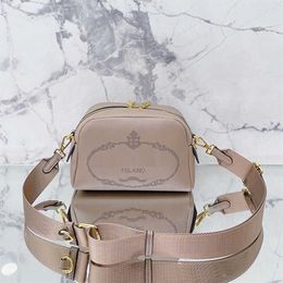 Shoulder Bags Crossbody Bag Handbags purse Women Shoulder Bags Gold Metal Parts Genuine Leather Zipper Closure Solid Colour P Purse310Y