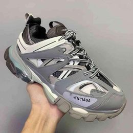 Designer Balencigs Shoes Casual Mens sports Sneakers women Roller Skates Paris Dad Spring 2024 Track3.0 Trend Increase Thick Soled Sports Men Wome J4V6