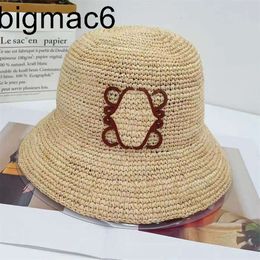2024 new Straw summer fighting hat designer Raffia Hats for women and men beach hats straw woven hats transposition LoweeeYiwi Raffia flat hats