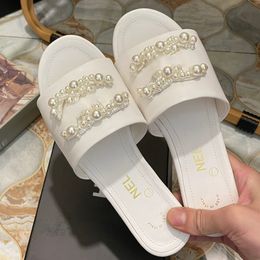 Luxury Fashion Pearl Designer Women Flat Slippers Scuffs French Brand Sunshine Beach Ladies Sandals High Quality Luxury Genuine Leather Lady Casual Slipper Scarpe