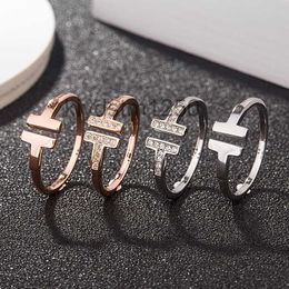Fashion Love Jewellery S925 Sterling Silver Rings for Women Open Diamond Rose Gold Letter t Style Wedding Ring NGPG