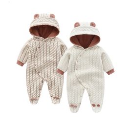 Unisex Winter born Baby Rompers Thicken Warm Boys Hooded Jumpsuit Christmas Onesie for Girls Clothes 240119