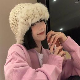 Berets Women Autumn Winter Korean Knitted Fur Bomber Hat Plush Big Head Circumference Crochet Warm Wool Beanie