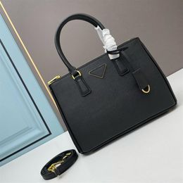 7A Mirror Quality Designer Bag Milano Large Classic Saffiano Retro Tote Fashion Messenger Handbags in Genuine Leather Women Man Un291O