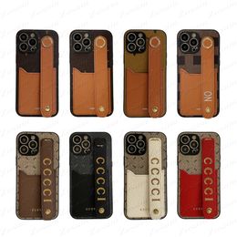 Classic Rivet Wrist Band Strap Phone Case for IPhone 15 14 14pro 13 13pro 13promax 12 12pro 11 Pro Max X Xs Xr 8 7 Plus Leather Card Pocket Case Fashion Luxury Cover