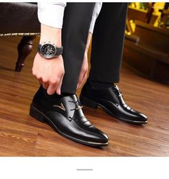 Dress Shoes Classic Man Pointed Toe Mens Patent Leather Black Wedding Oxford Formal Business Casual Big Size Fashion