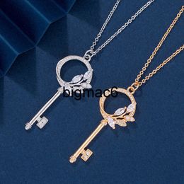 2024 new V Gold T Family Vine Key Necklace Female Tiffanyisms Flower Leaf Simple and Luxury Horse Eye Diamond Sweater Chain