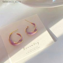 Stud 2022 New Fashion Lavender Purple Earrings for Woman Metal Golden Twisted Art Line Gift Jewellery Wholesale Q240201