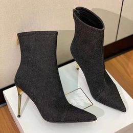 2024 Stiletto Denim ankle boots point toes Heel zip Fashion Boots Leather outsole Half Boots for women luxury designer shoes factory footwear With original box