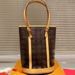 24SS Women Retiro Totes Bags Classic Printing Handbag Luxurys Designers Shouder Crossbody Messenger Ladies Travel Handbag Totes pouch purse 27cm