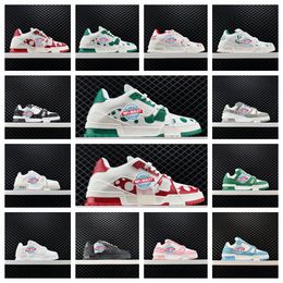 Designer Flats Sneakers Casual Shoes Denim Canvas leather White Green Red Blue Letters Fashion platform Men's and women's Low Sneakers Sneakers 40-45 Affordable