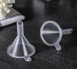 Portable Transparent Mini Funnels Small Plastic Bottleneck Bottles Packing auxiliary tool Kitchen Bar Dining Accessory DH98786760897