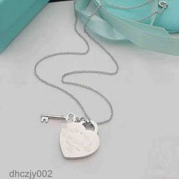 Classic Love Brand Key Necklace Heart Shaped Pendant S925 Silver High Edition Minimalist Design O-bone Chain 7QGI 3MJV