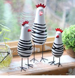 3pcs Wooden Chicken Statue Set Wood Carving Rooster Figurine Crafts Desktop Ornaments Home Office Decor For Easter Birthday Gift 240119