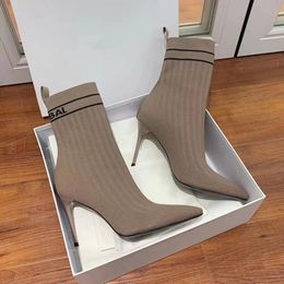 2024 Sock Boots Stiletto Ankle Booties ShoesKnitted fabric letter Mid-Calf Pull On Elastic Point-Toe Stiletto Luxury Designer Mugler105mm Fashion Boot With box