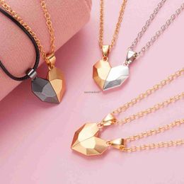 Chokers 2Pcs Magnetic Heart Couple Necklace For Women Valentine's Day Sweater Chain For Best Friend Lovers Wedding Party Gift JewelryL24