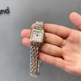 Роскошные наручные часы C Классические роскошные женские наручные часы часов с модными сериями моды с твердой стальной группой женская маленькая квадратная универсальная простая Quartz FPI0 4DXN