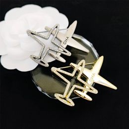 Double Aeroplane Letter Brooch with Stamp Rhinestone Hollow Aircraft Brooch Suit Lapel Pin Fashion Jewellery