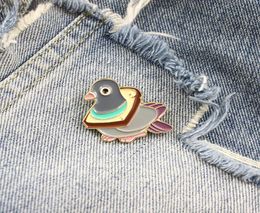 RNG Cute Bird Bread Metal Enamel Pin Wheat Delicious Slice Collar Fun Cartoon Animal Brooch Shirt Badge Bag Lapel Jewelry Gift8586497