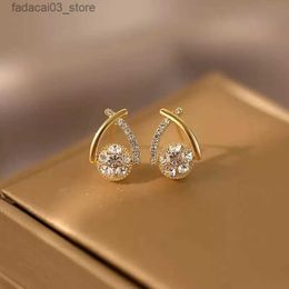 Stud Fashion Cross Stud Earrings For Women Girls Korean Style Elegant Crystal Jewelry Ear Rings Fishtail Lady Earrings Gift Q240125