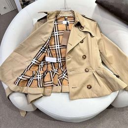 Womens Jacket Short Trench Designer Woman Windbreaker Jackets Coat Outwears Female Autumn Winter Tops Size S-L 255