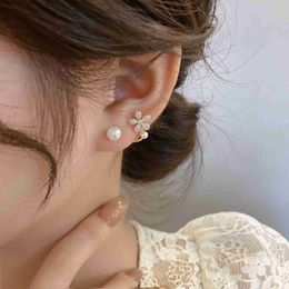 Stud Korean Pearl Earrings Stainless Steel Flower Earrings For Women Earrings Luxurious Boho Style Delicate And Lovely Girl Jewellery Q240125