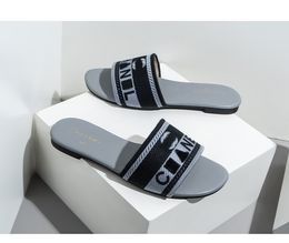 CC69 Fashion slipper sliders Paris slides sandals slippers for men women Hot Designer unisex Pool beach flip flops Size 36-42