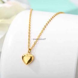 Pendant Necklaces Fashion Necklaces 2022 Woman Stainless Steel Love Heart Pendant Necklaces Virgin Girls Jewellery Rose Gold Colour Chain LinkL24