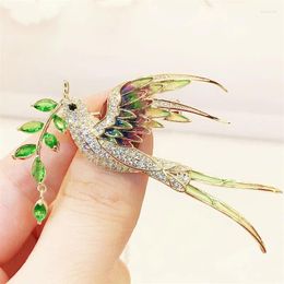 Brooches European And American Fashion Elegant Colour Swallow Brooch Suit Accessories Men Women With The Same Style
