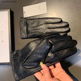 designer G Sports outdoor backpack Womens designer gloves men designer leather gloves Fashionable female gloves G Letters Winter Luxury Gloves Warm Woo CGI1