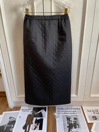 Skirts 2024 Women Fashionable And Sexy Retro Small Rhombus Sewn Cotton-padded Straight Skirt 1218
