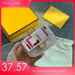 Bag Designer Purse Mini Coin Baguette Nano Lipstick Small Handbag Fashion Embroidery Letter Bags uette s