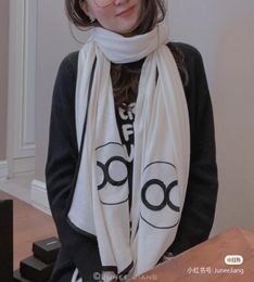 Two Color Embroidered Cashmere Knitted Scarf Simple Black And White Matching Color Fashion Good Designer Style Soft Comfortable Hi2363654