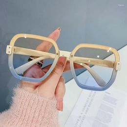Sunglasses 2024 Trend Personality Outdoor Uv Protection Glasses Gradient Ocean Piece Rice Nail Large Frame Sunshade
